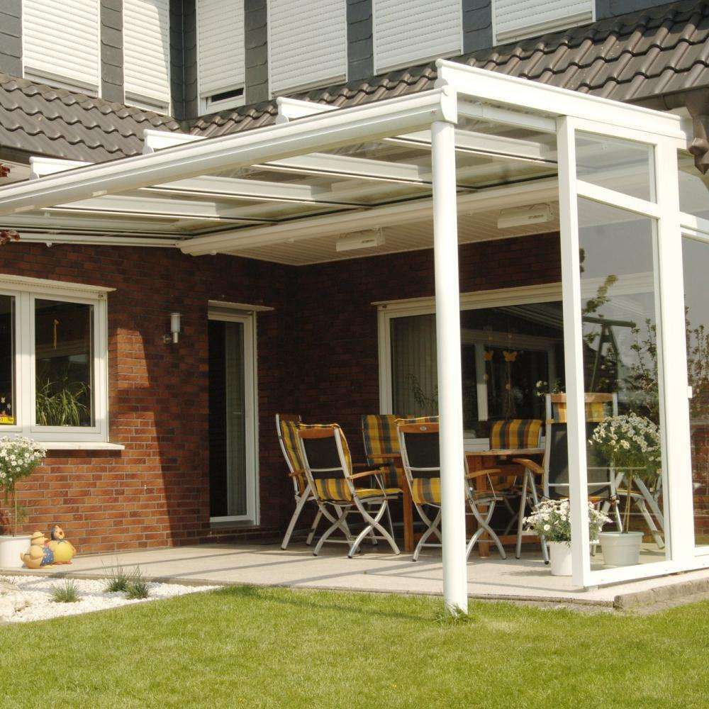 Контраст трьох різних матеріалів навісу